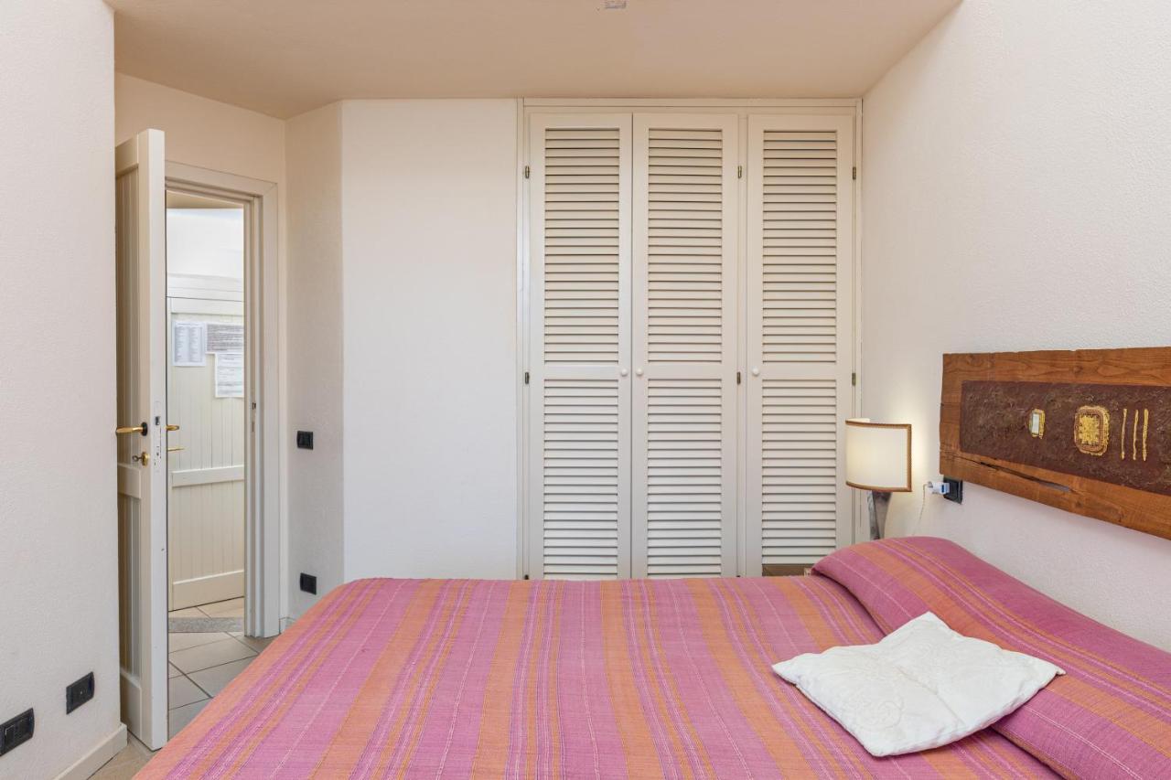 Casa Vacanze Baia Del Faro パラーウ エクステリア 写真